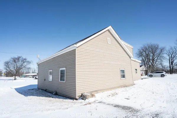 $925 | 4881 300W, Unit 21, New Palestine, IN 46163