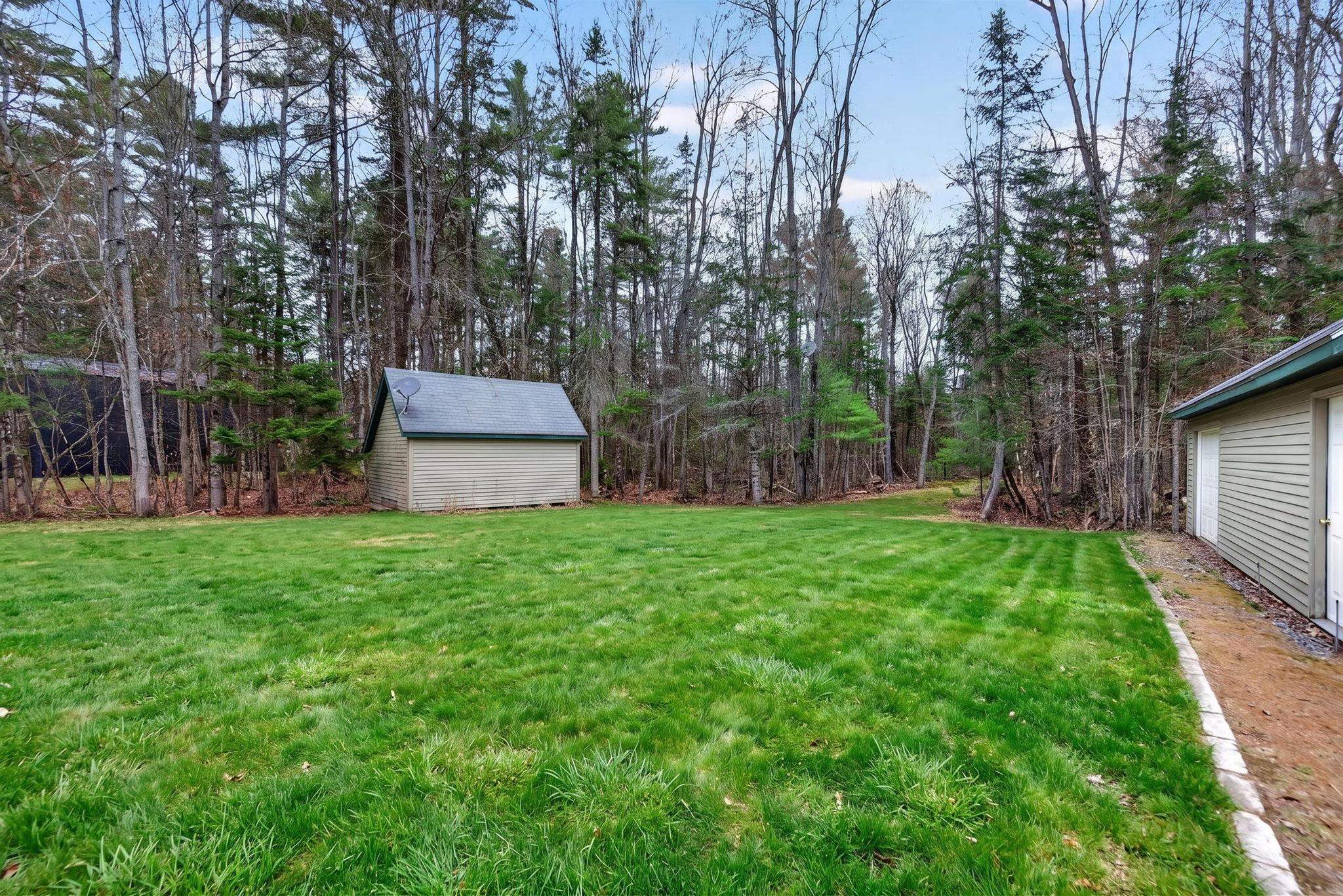 77 Anderson Road Newport, NH 03773 - Photo 3 of 26