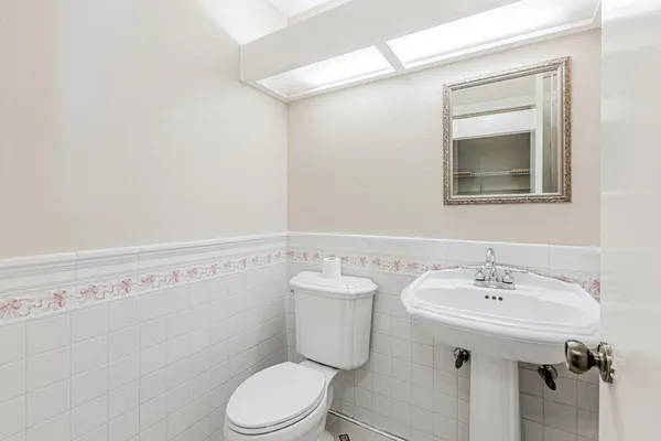 $3,900 | 39737 Potrero Drive, Newark, CA 94560