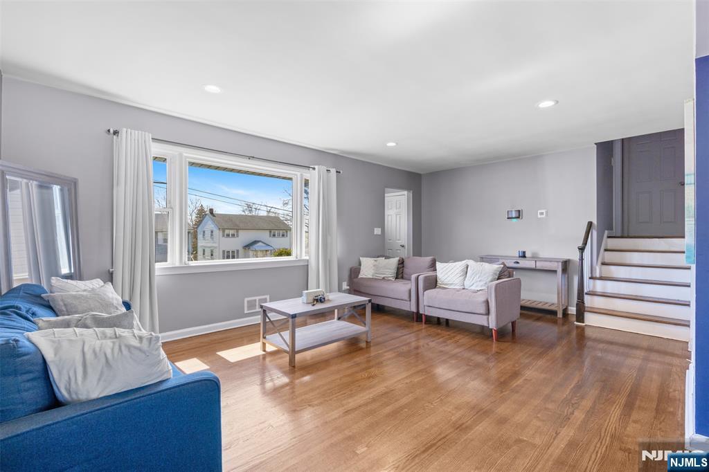 404 Simons Avenue Hackensack, NJ 07601 - Photo 12 of 34