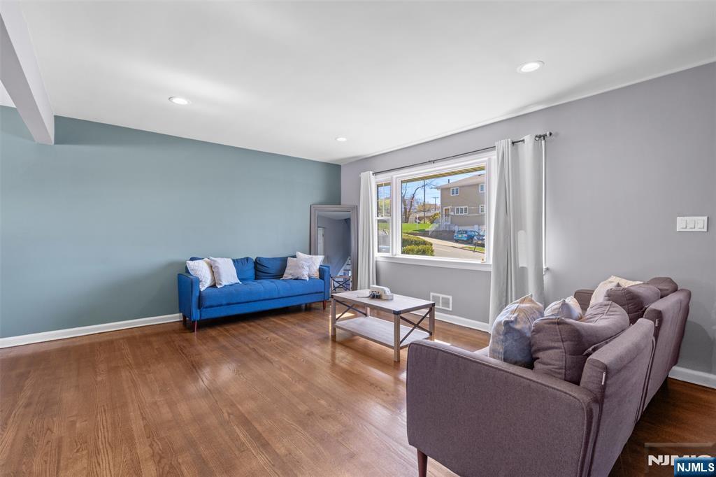 404 Simons Avenue Hackensack, NJ 07601 - Photo 13 of 34