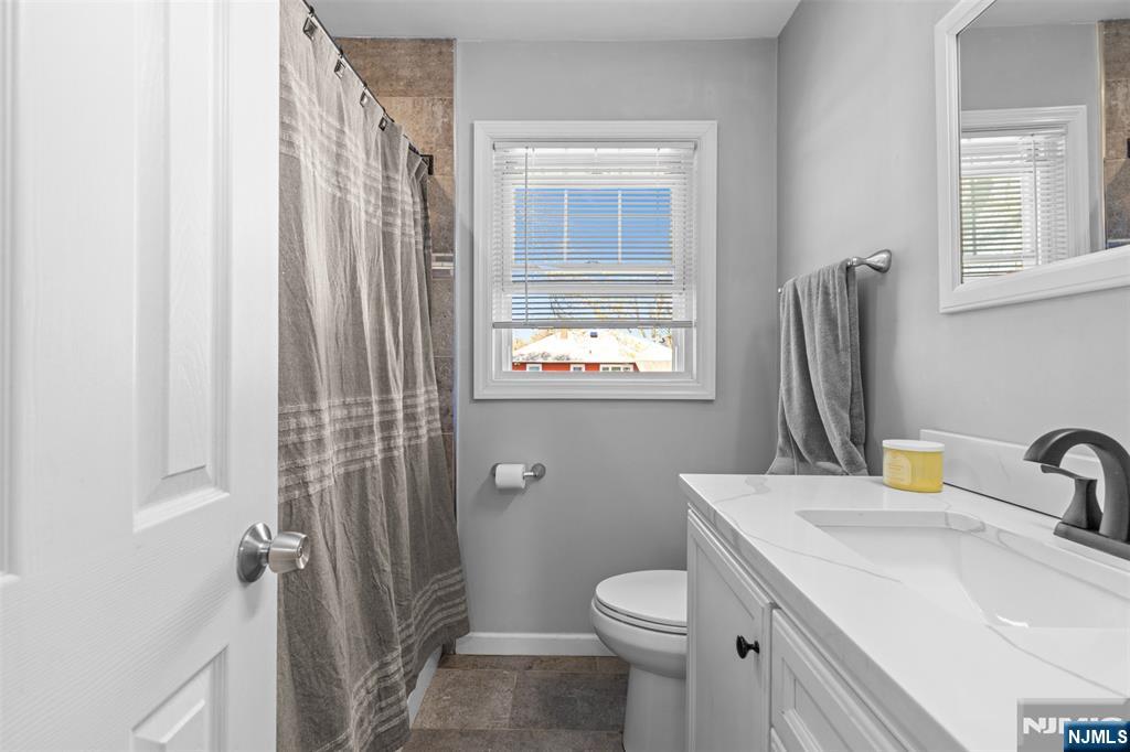 404 Simons Avenue Hackensack, NJ 07601 - Photo 21 of 34