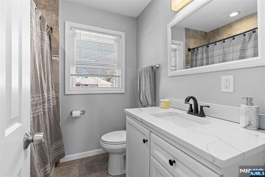 404 Simons Avenue Hackensack, NJ 07601 - Photo 22 of 34