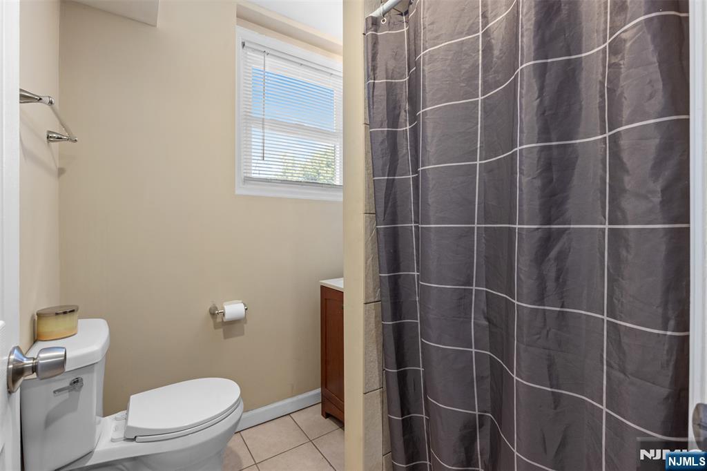 404 Simons Avenue Hackensack, NJ 07601 - Photo 30 of 34