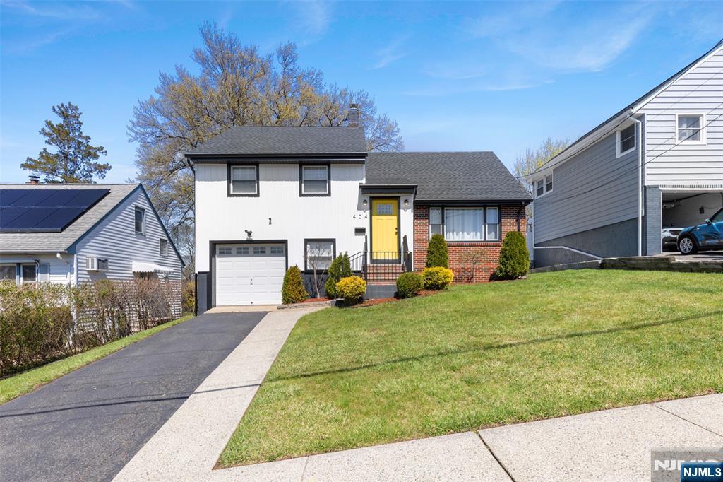 404 Simons Avenue Hackensack, NJ 07601 - Photo 3 of 34