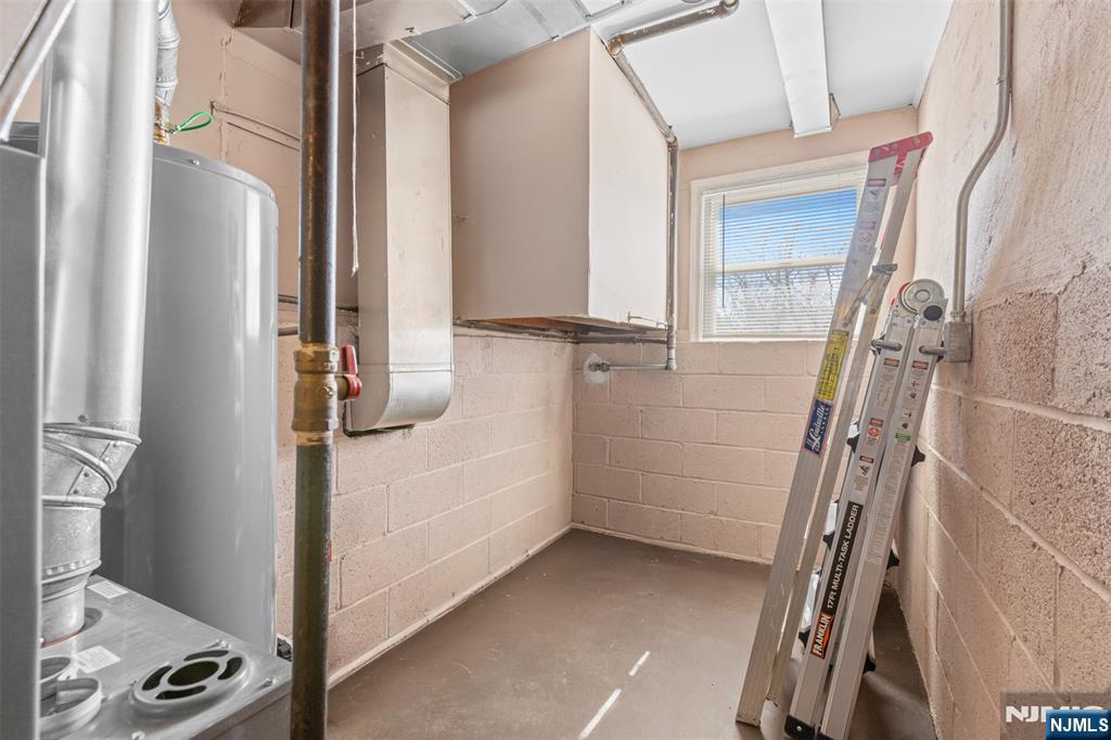 404 Simons Avenue Hackensack, NJ 07601 - Photo 31 of 34