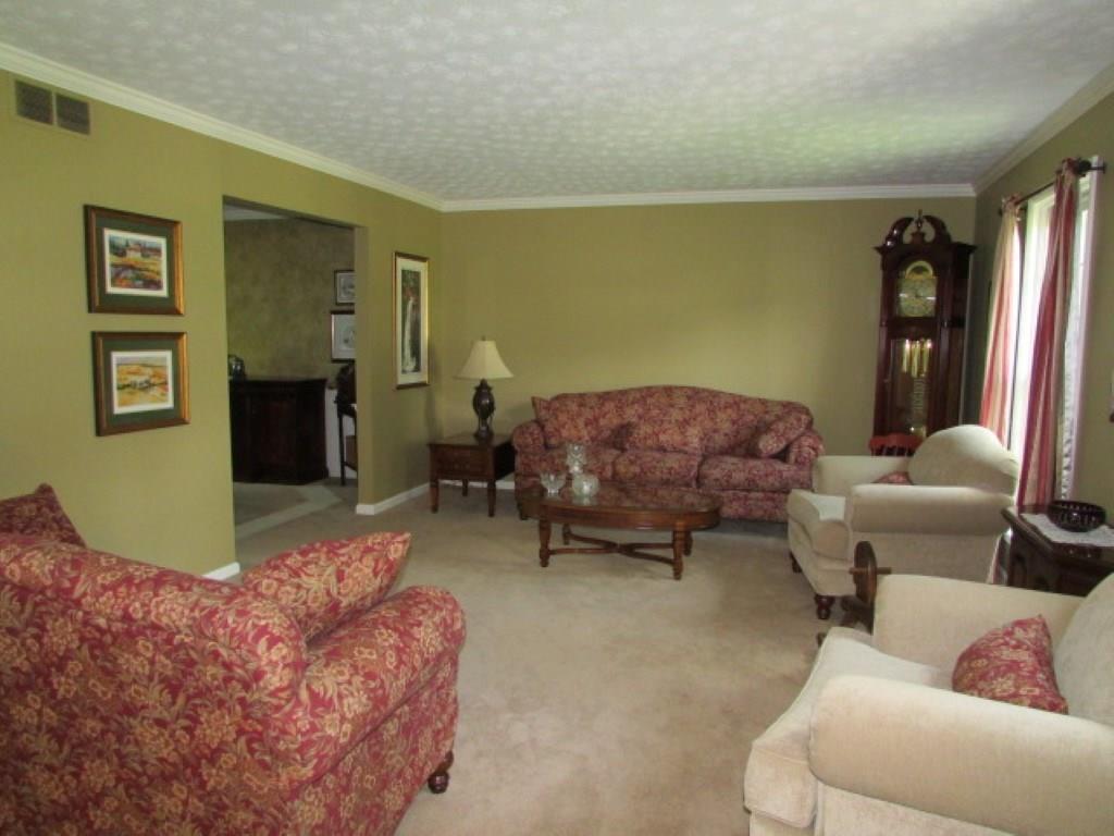 730 Linmuth Drive West Springfield, OH 45503 - Photo 6 of 58