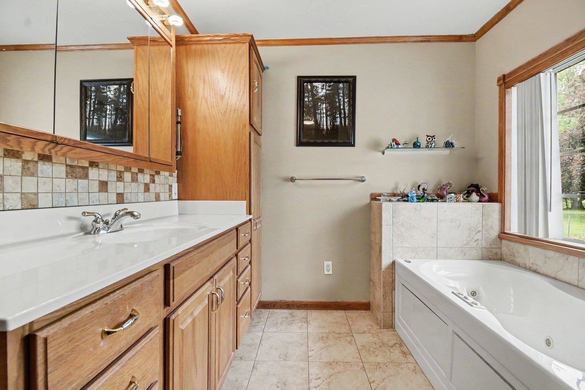 2861 Midland Road Saginaw, MI 48603 - Photo 15 of 30