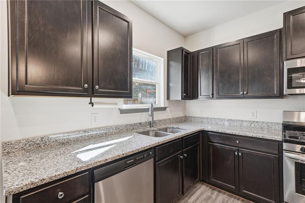 182 Kimberleys Crossing Jasper, GA 30143 - Photo 16 of 45