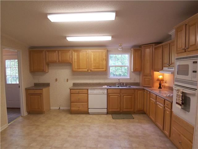 9155 East 40 Road Bon Aqua, TN 37025 - Photo 5 of 20 Gallery Image 5