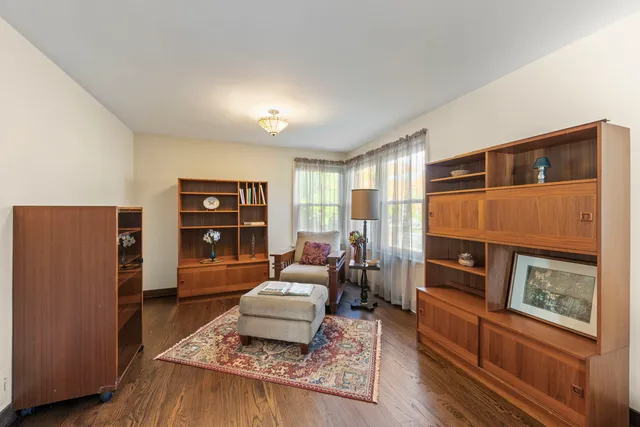 $299,900 | 1913 Birch Road, Homewood, IL 60430