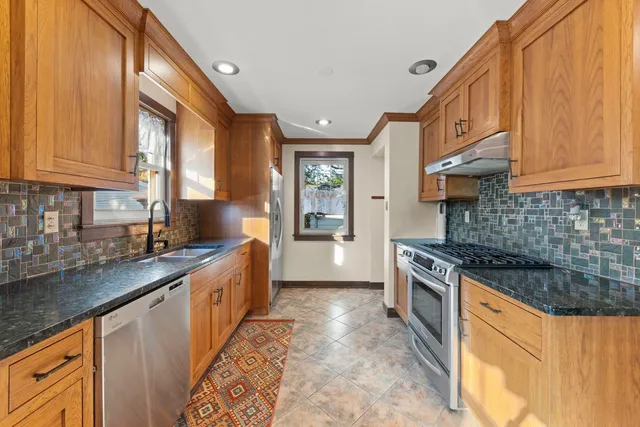 $299,900 | 1913 Birch Road, Homewood, IL 60430