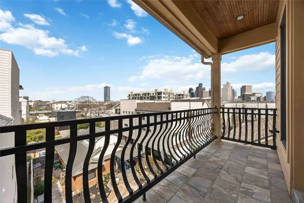 $5,600 | 328 Bomar Street, Houston, TX 77006