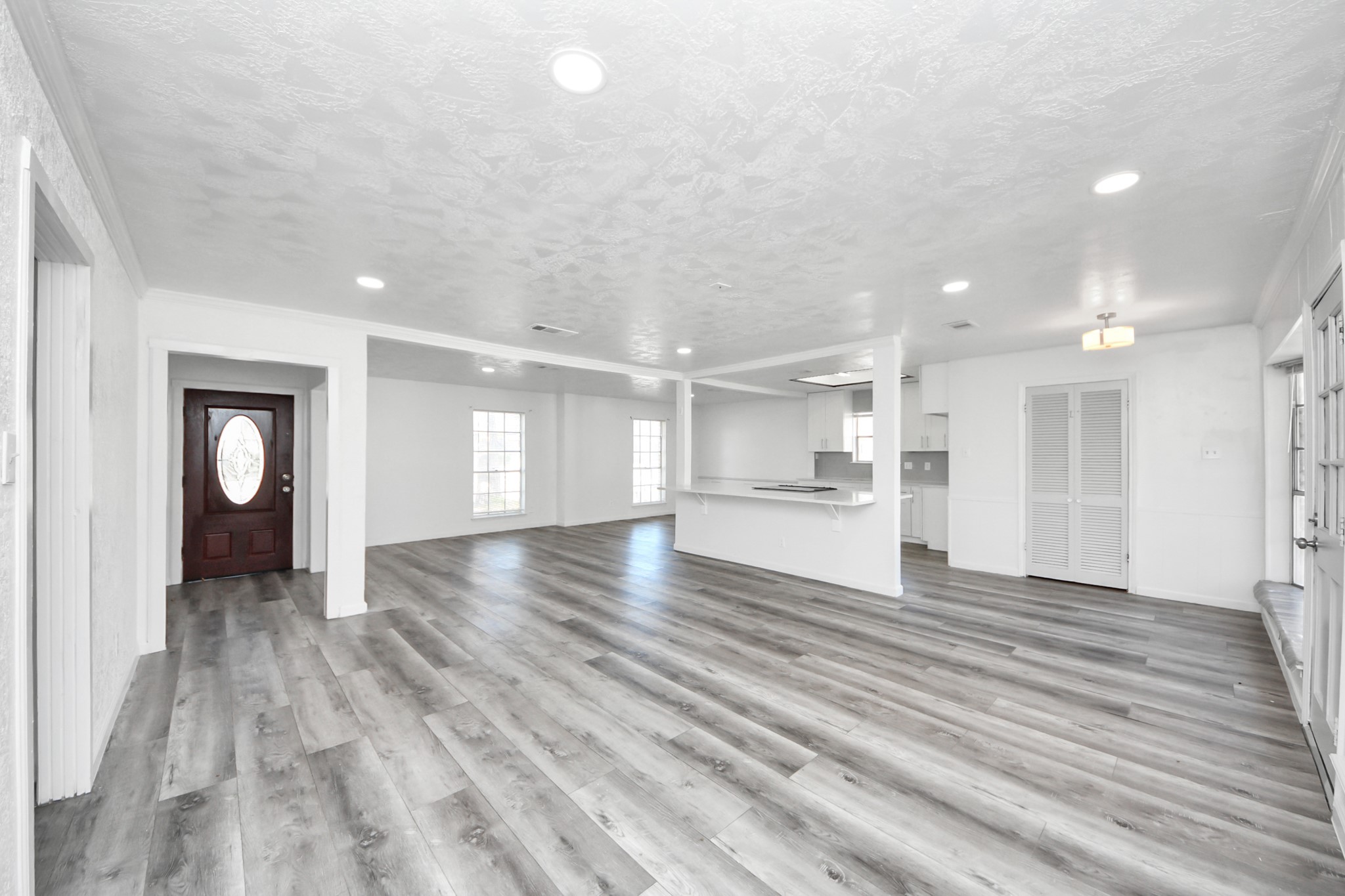 8011 La Roche Lane Houston, TX 77036 - Photo 13 of 45