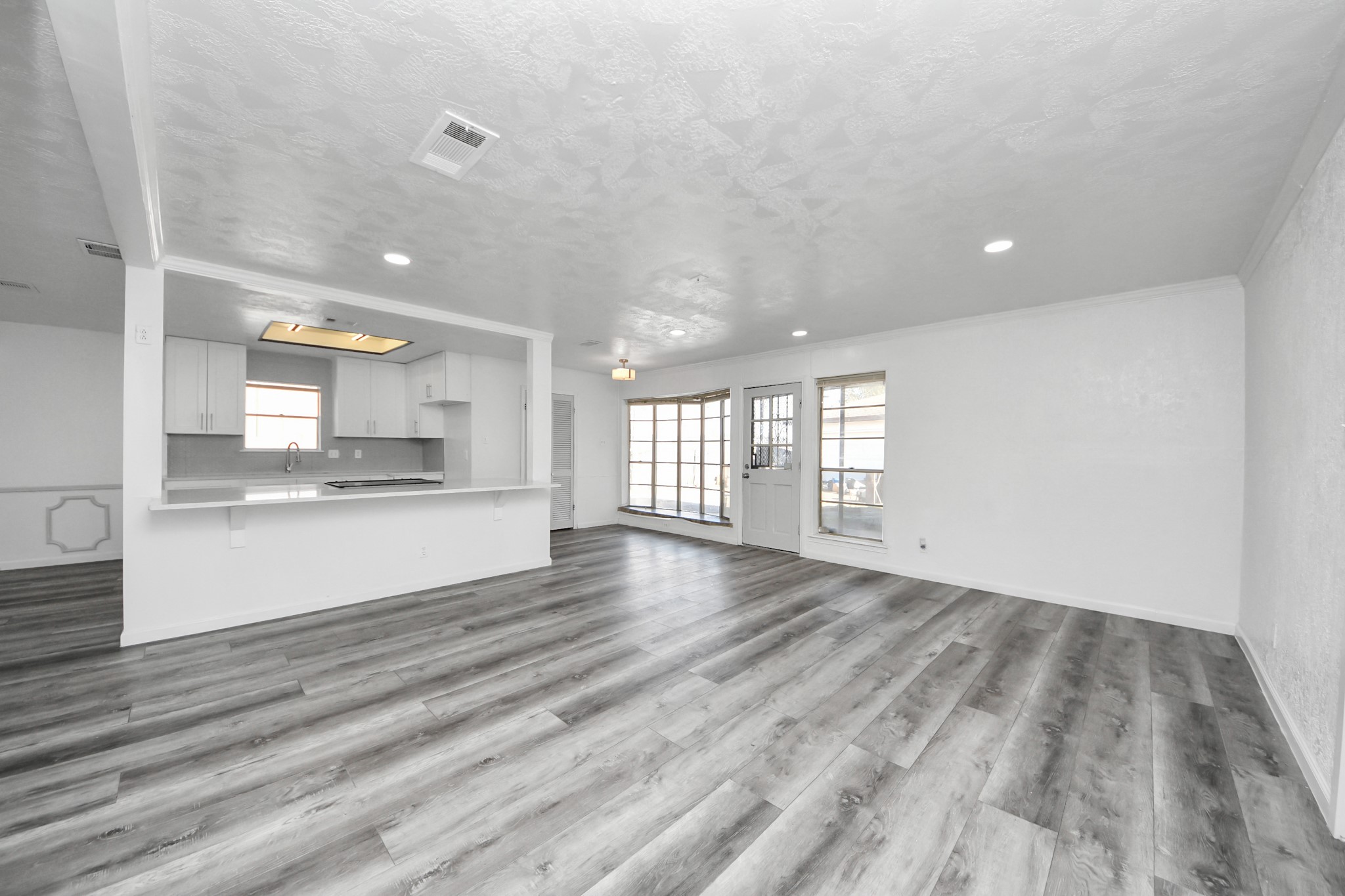 8011 La Roche Lane Houston, TX 77036 - Photo 15 of 45