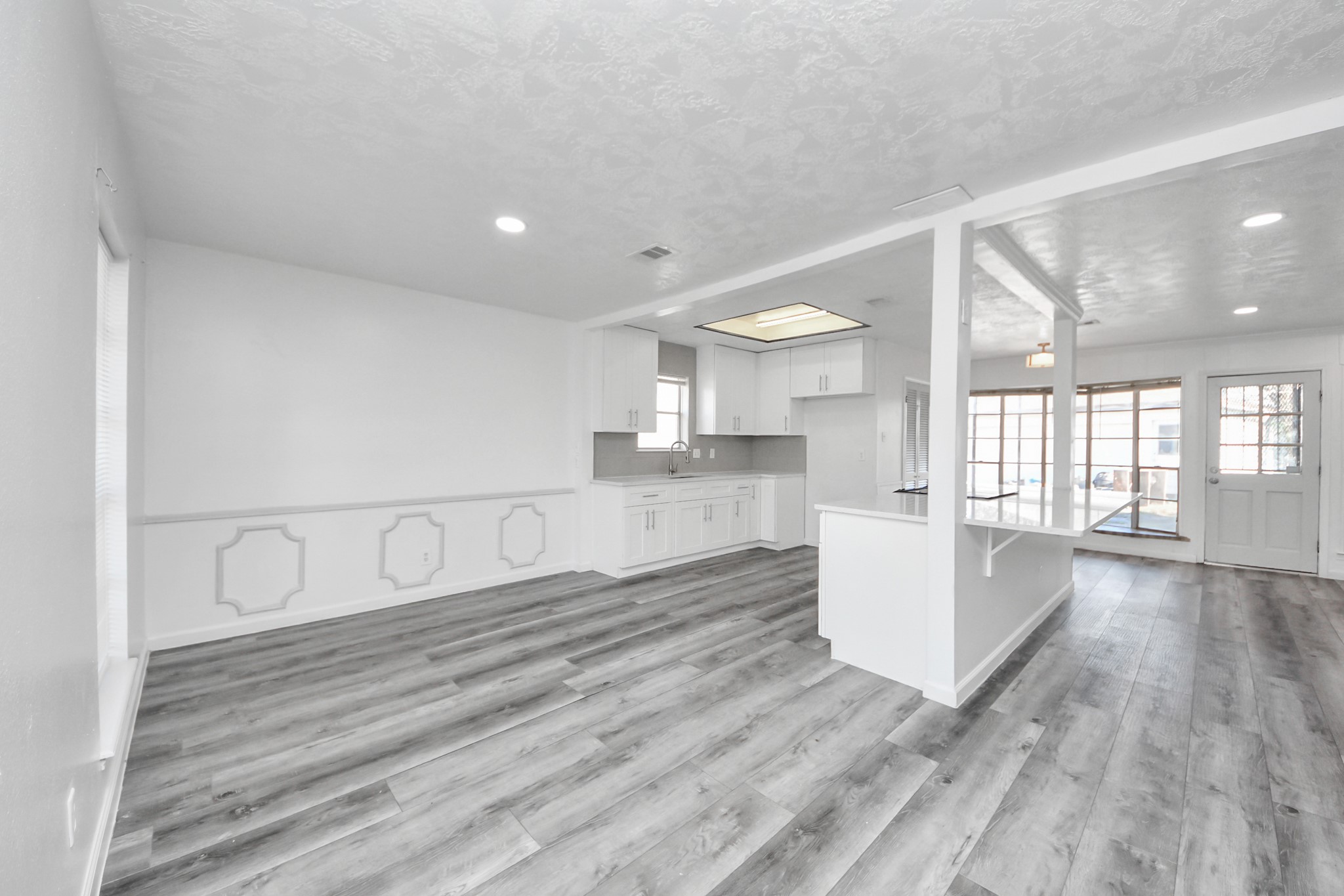 8011 La Roche Lane Houston, TX 77036 - Photo 17 of 45