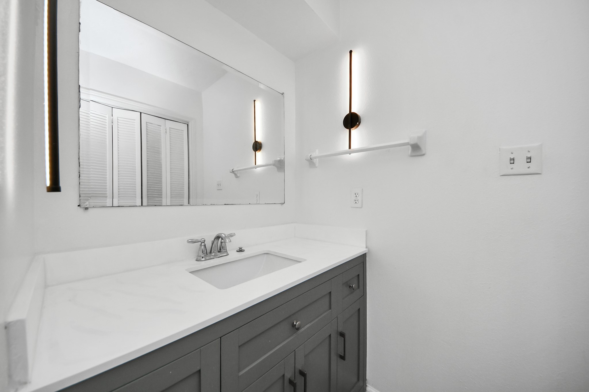 8011 La Roche Lane Houston, TX 77036 - Photo 33 of 45