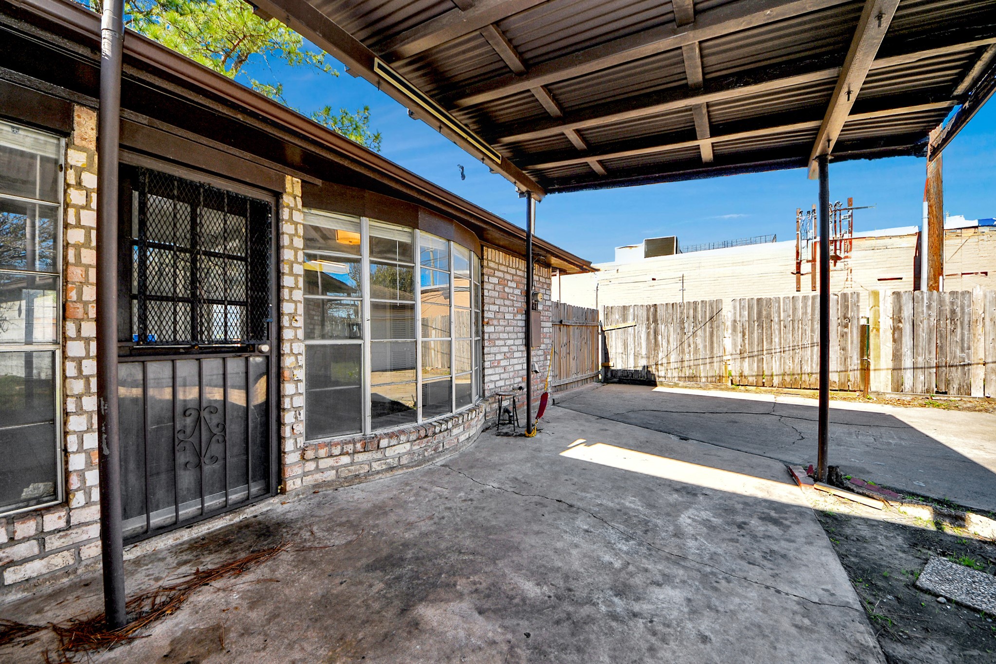 8011 La Roche Lane Houston, TX 77036 - Photo 44 of 45