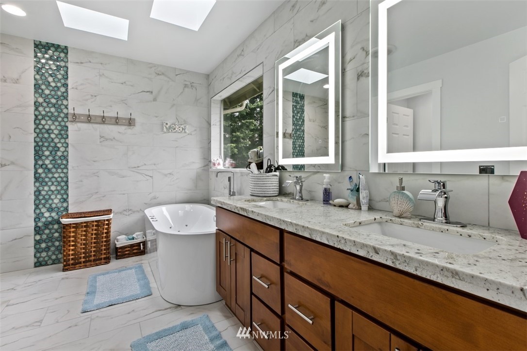 13969 Southeast 159th Place Renton, WA 98058 - Photo 13 of 21 Gallery Image 13