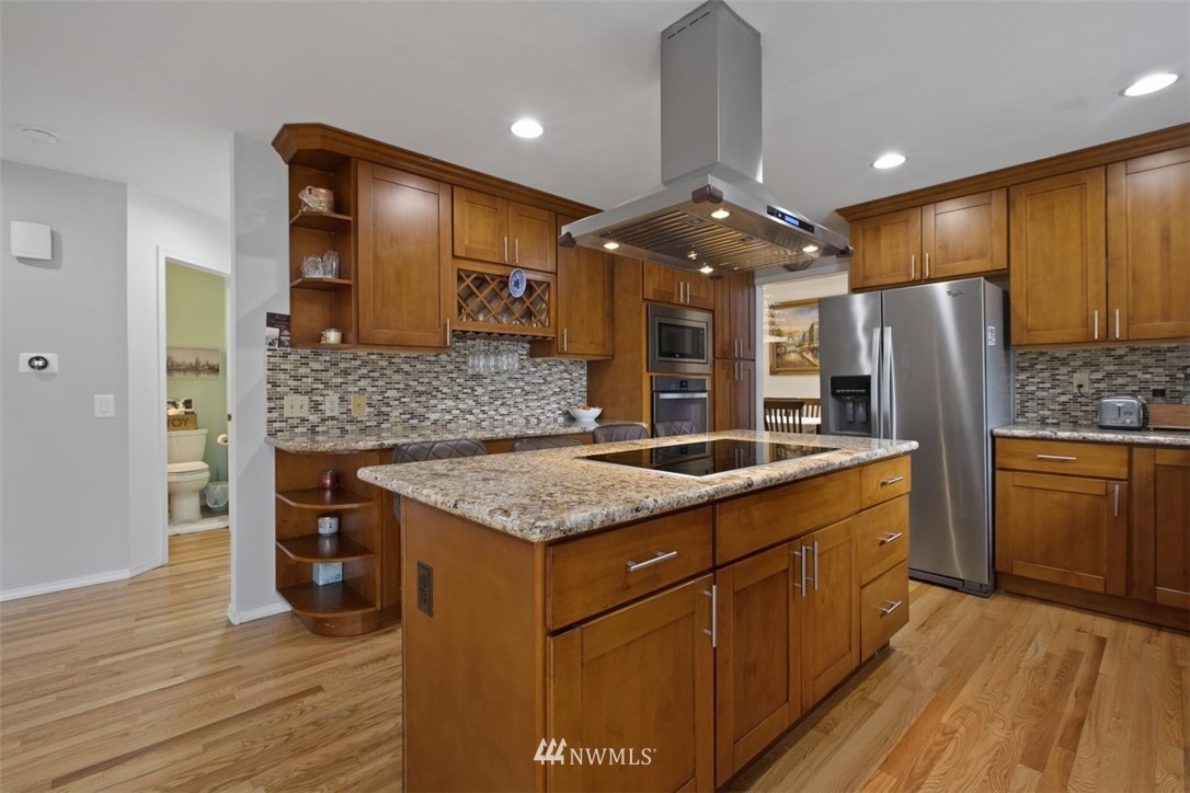 13969 Southeast 159th Place Renton, WA 98058 - Photo 6 of 21 Gallery Image 6