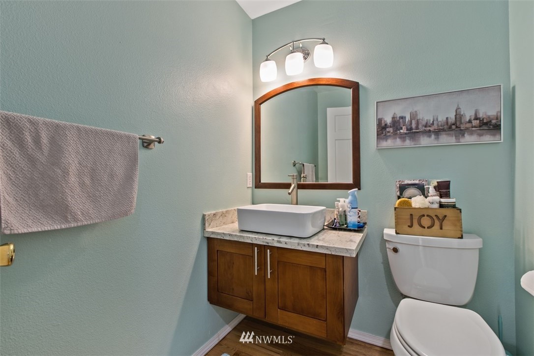 13969 Southeast 159th Place Renton, WA 98058 - Photo 10 of 21 Gallery Image 10