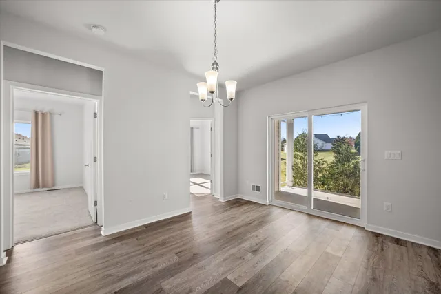 $369,900 | 807 Bridlewood Drive, Unit 11, Hartford, WI 53027