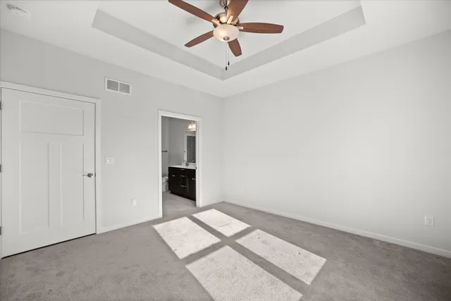 $369,900 | 807 Bridlewood Drive, Unit 11, Hartford, WI 53027