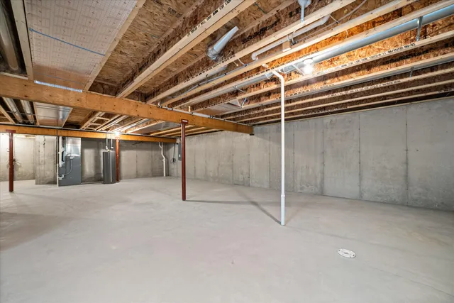 $369,900 | 807 Bridlewood Drive, Unit 11, Hartford, WI 53027