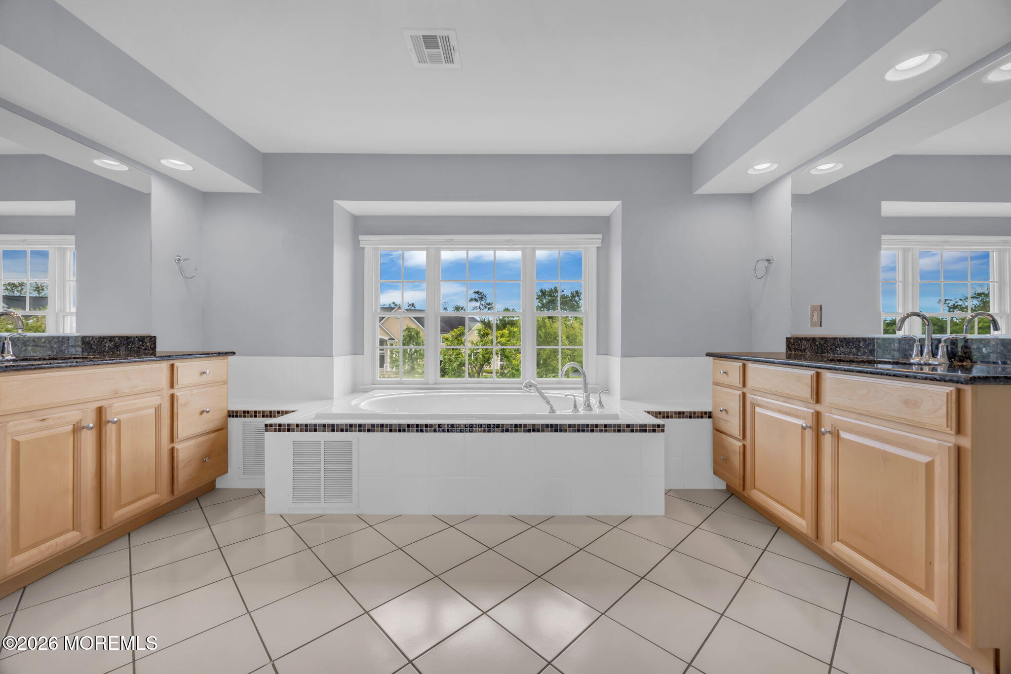 27 Hanging Rock Road Freehold, NJ 07728 - Photo 33 of 66 36-web-or-mls-2M1A5139