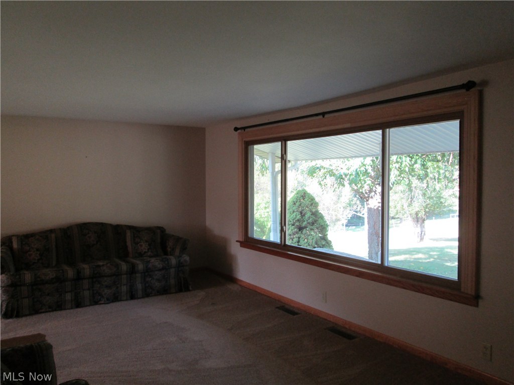 65121 Mathews Road Cambridge, OH 43725 - Photo 8 of 35