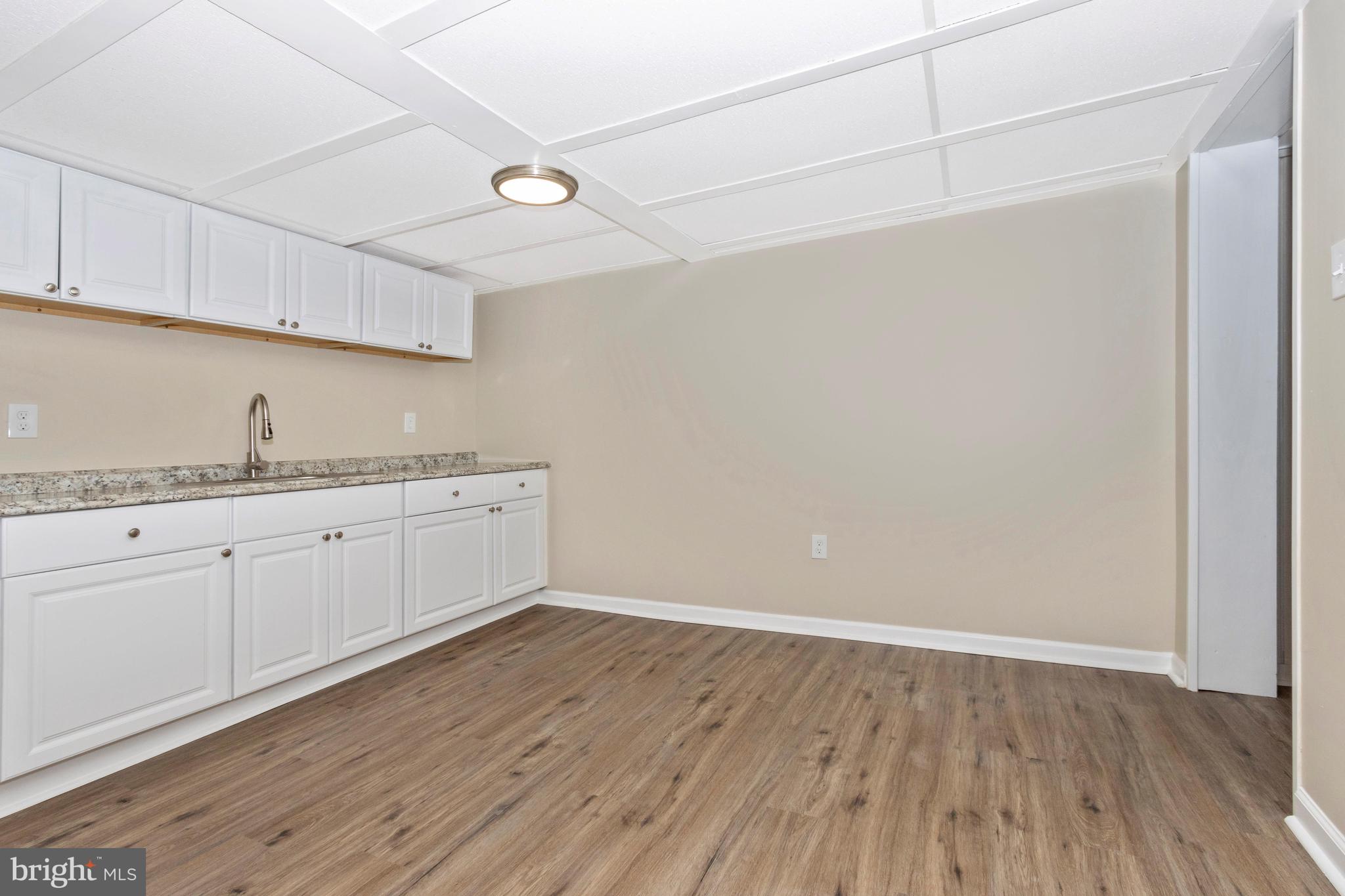 6203 Quinn Road Frederick, MD 21701 - Photo 37 of 57 Kitchenette