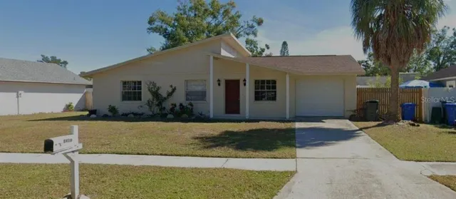 $2,200 | 6410 Moss Way, Tampa, FL 33625