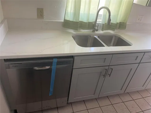 a close view of sink and tap