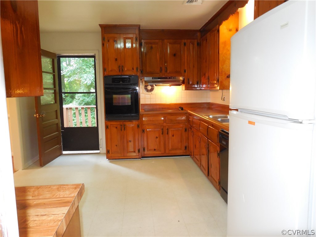 3920 Newbys Bridge Road Richmond, VA 23235 - Photo 13 of 41 Kitchen