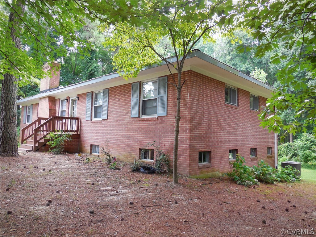 3920 Newbys Bridge Road Richmond, VA 23235 - Photo 4 of 41 Left front.