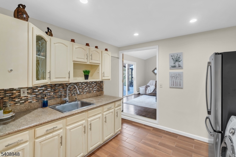 37 Schmitt Road West Orange, NJ 07052 - Photo 8 of 33