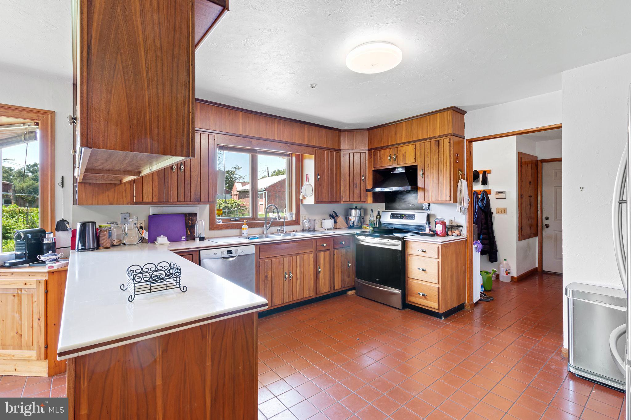 40 Dublin Road Pennington, NJ 08534 - Photo 14 of 30