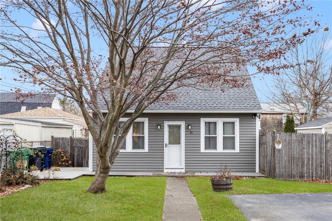 25 Short Street Warwick, RI 02889 - Photo 1 of 50