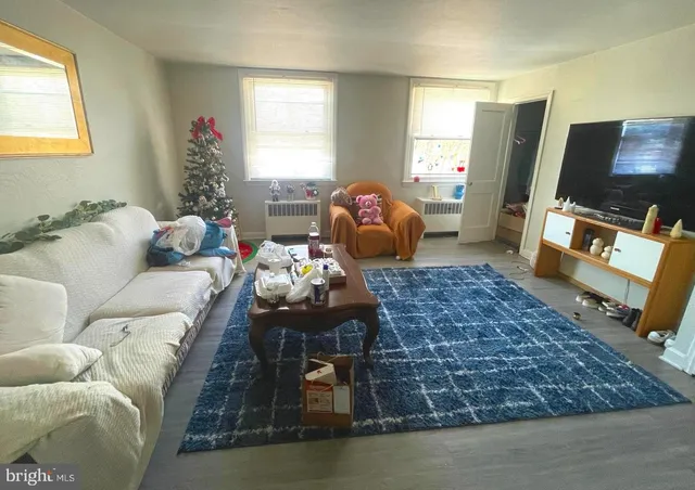 $1,105 | 5703 Charles Street, Unit 2, Philadelphia, PA 19135