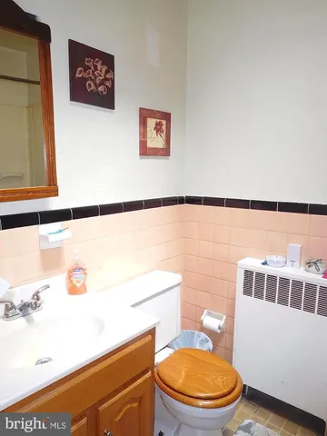 $1,105 | 5703 Charles Street, Unit 2, Philadelphia, PA 19135