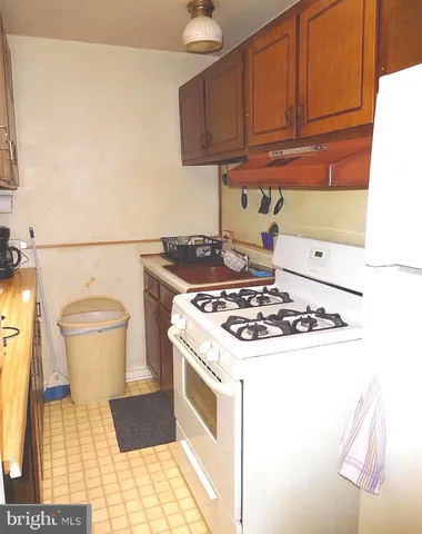 $1,105 | 5703 Charles Street, Unit 2, Philadelphia, PA 19135