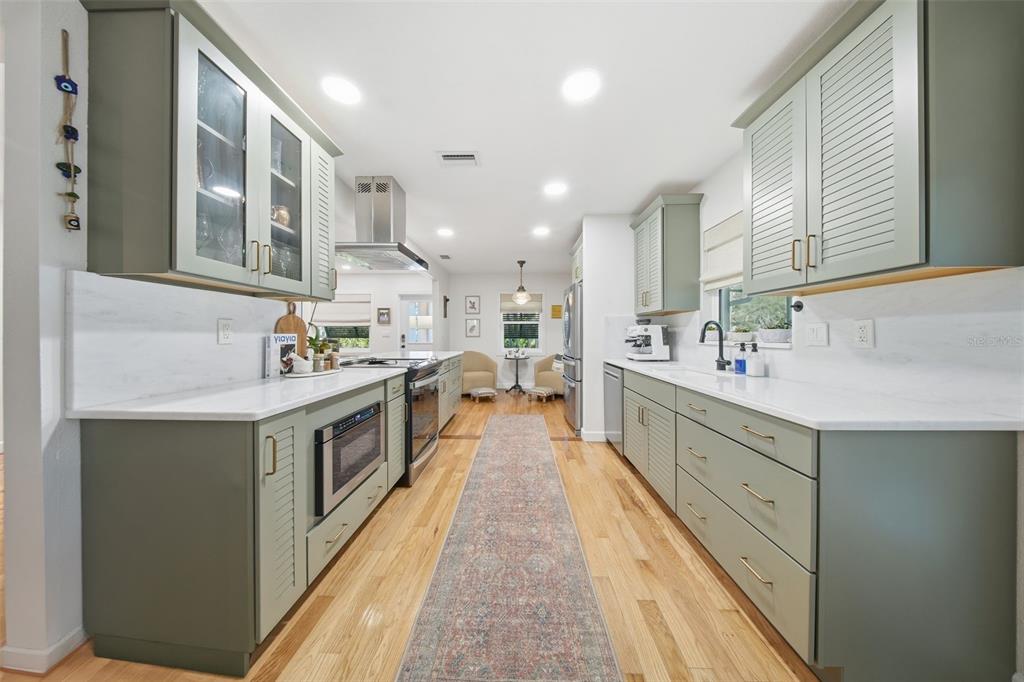 1830 Main Street Safety Harbor, FL 34695 - Photo 18 of 90