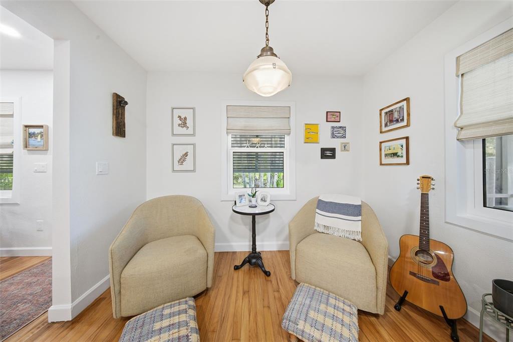 1830 Main Street Safety Harbor, FL 34695 - Photo 20 of 90 a living room with furniture