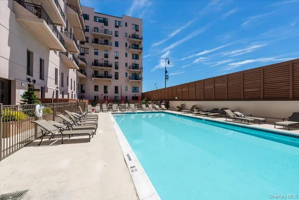 $4,500 | 100 West Broadway, Unit 7L, Long Beach, NY 11561