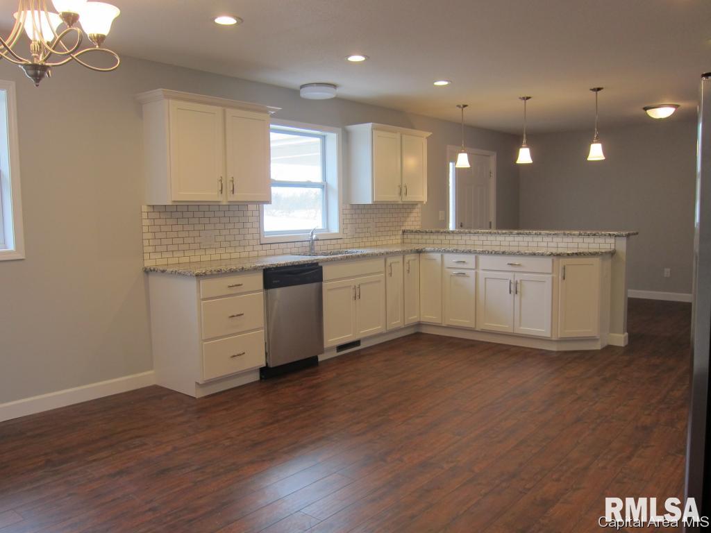 6312 Mottar Road Rochester, IL 62563 - Photo 3 of 31