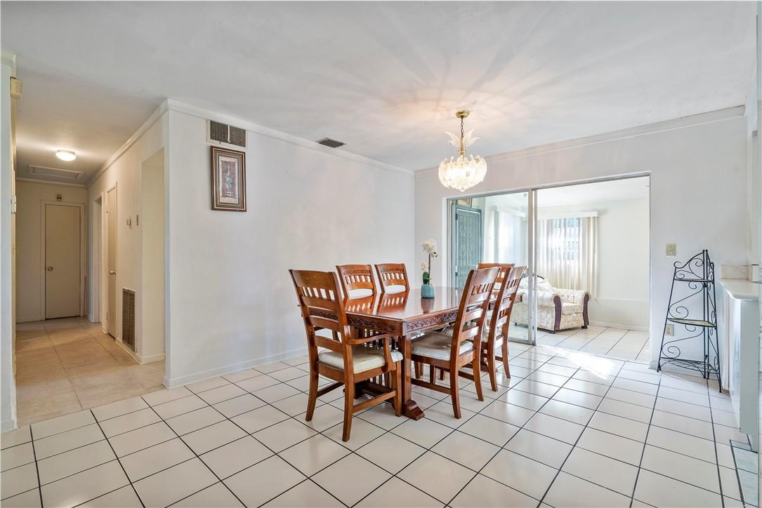Undisclosed Address Miami, FL 33169 - Photo 10 of 24 a dining room well furnished