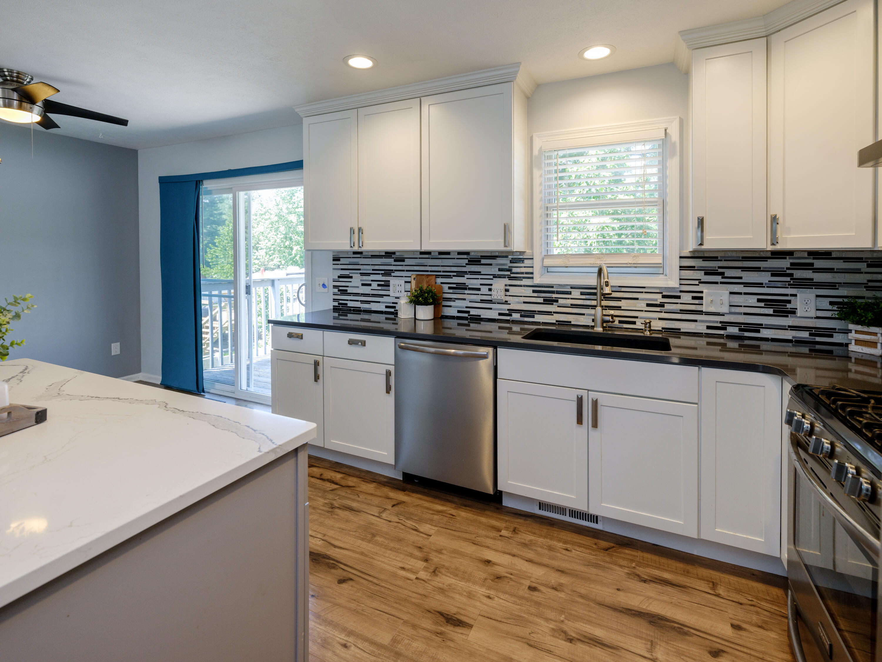 298 Zak Road Plainwell, MI 49080 - Photo 6 of 28 298 Zak Rd-110