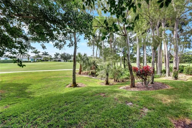 $10,000 | 202 Bears Paw Trail, Unit 97, Naples, FL 34105