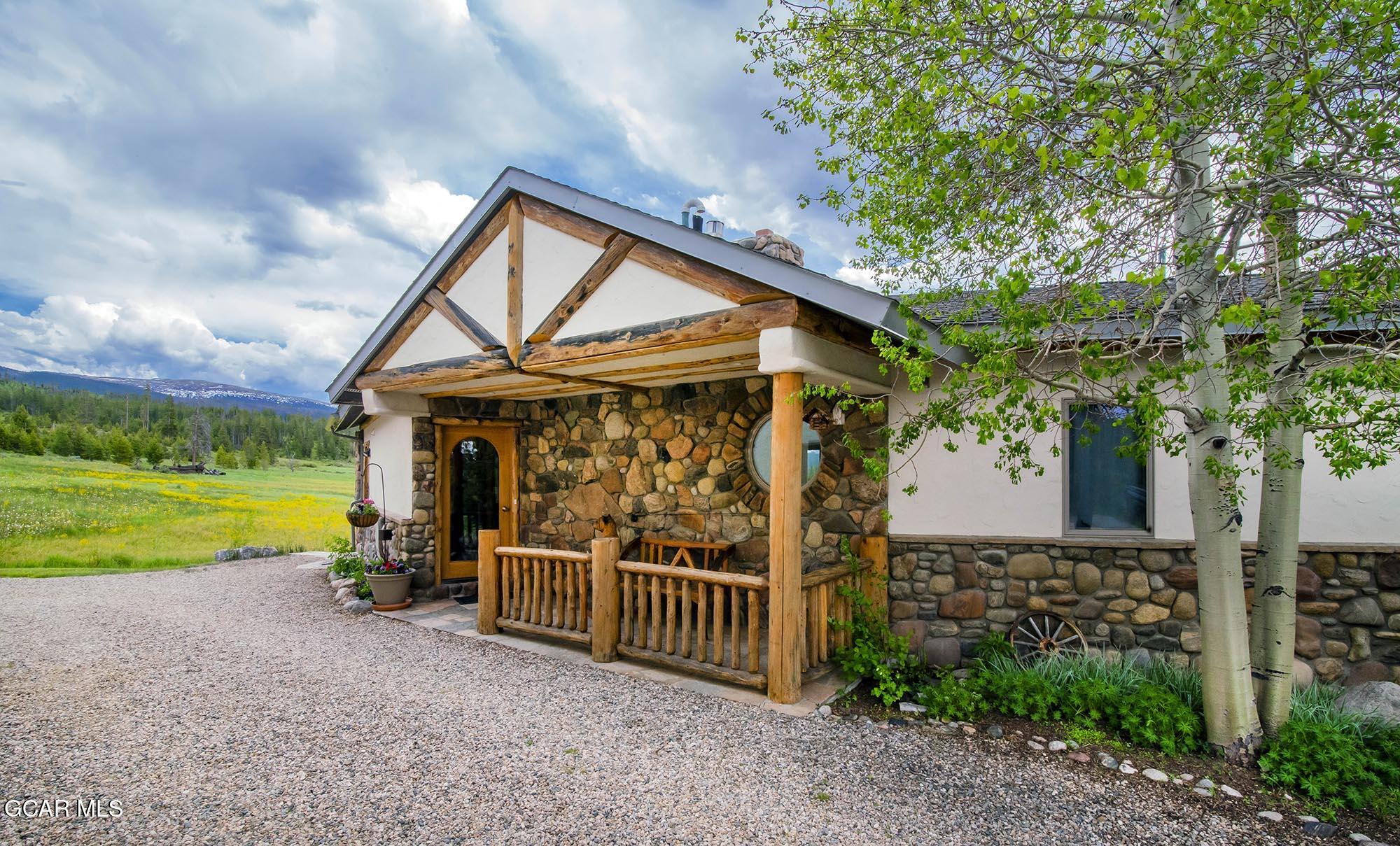 706 Gcr 8314 Tabernash, CO 80478 - Photo 5 of 38 706 Co Rd 8314