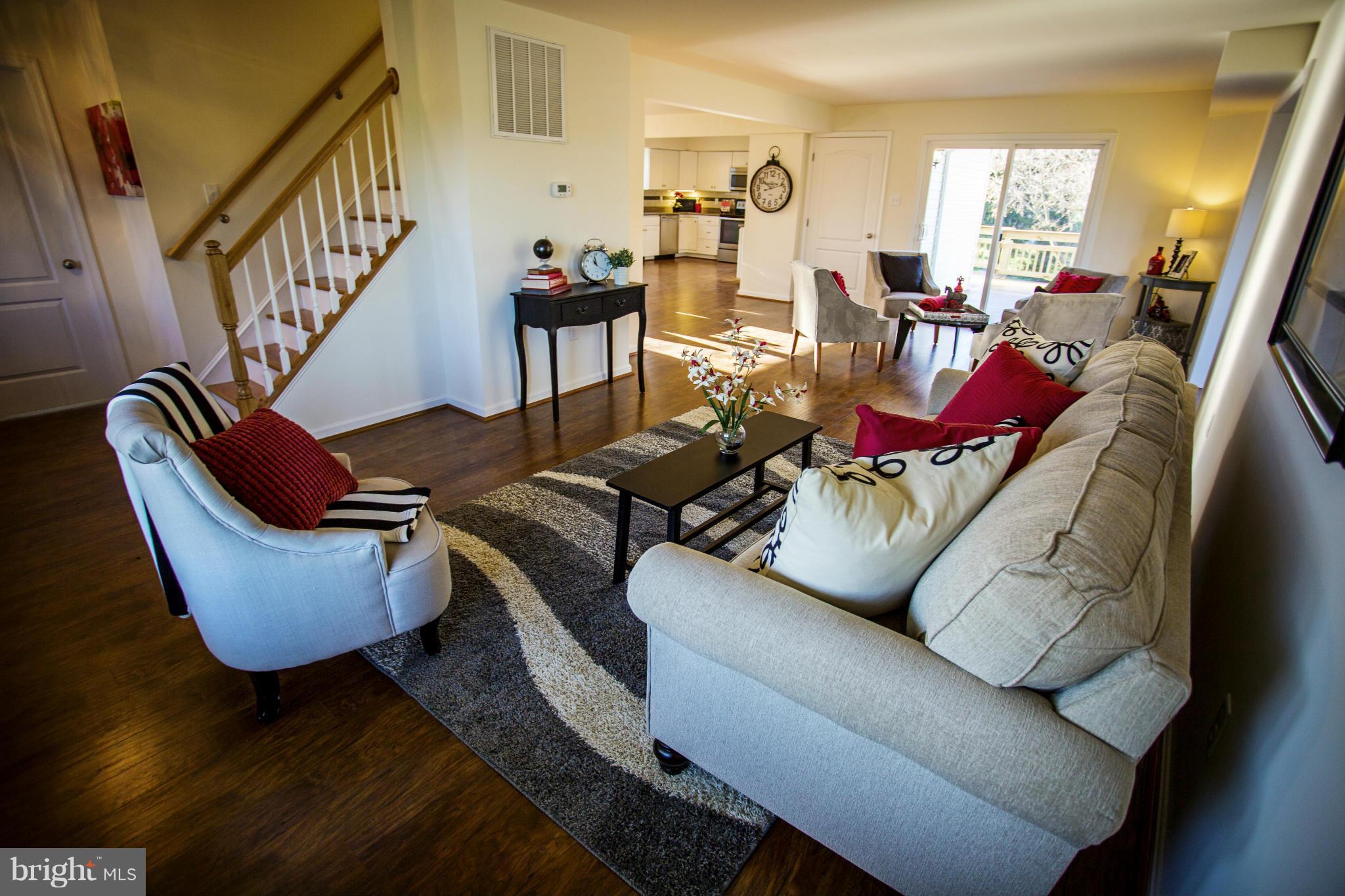 11320 Sword Road Williamsport, MD 21795 - Photo 8 of 29 Living Room